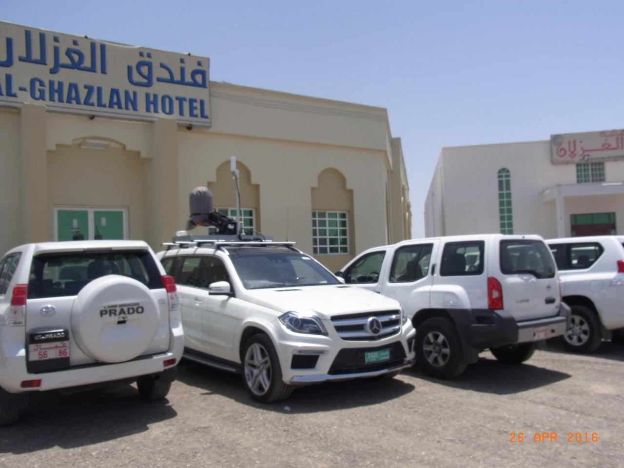 Al Ghazlan Hotel Sinaw Ruddah Esterno foto