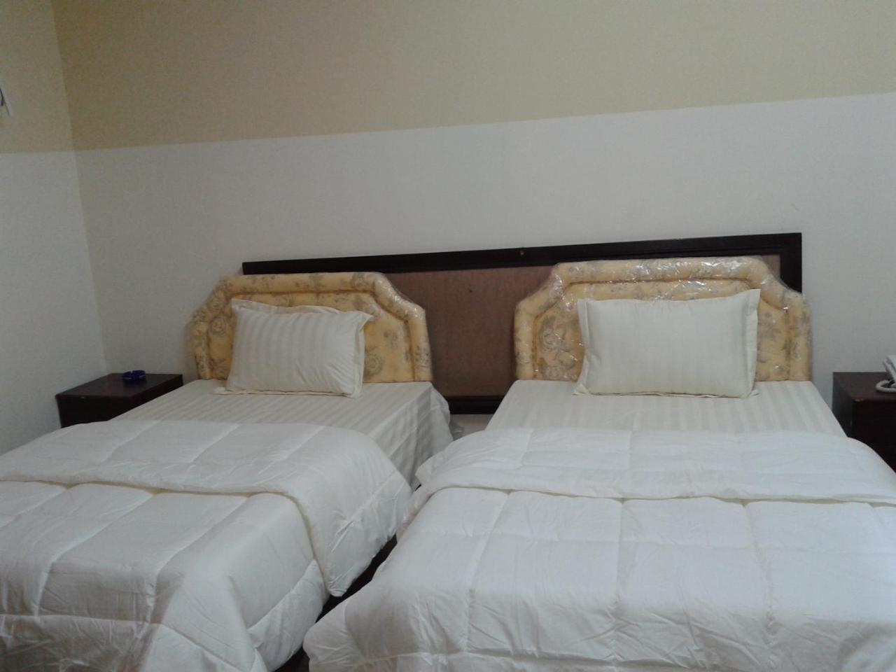 Al Ghazlan Hotel Sinaw Ruddah Esterno foto