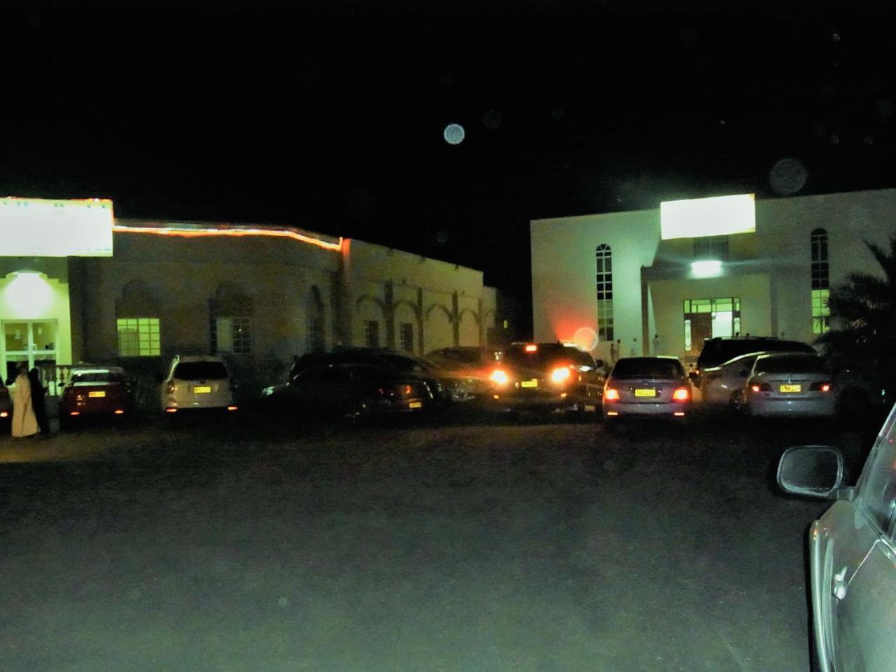 Al Ghazlan Hotel Sinaw Ruddah Esterno foto