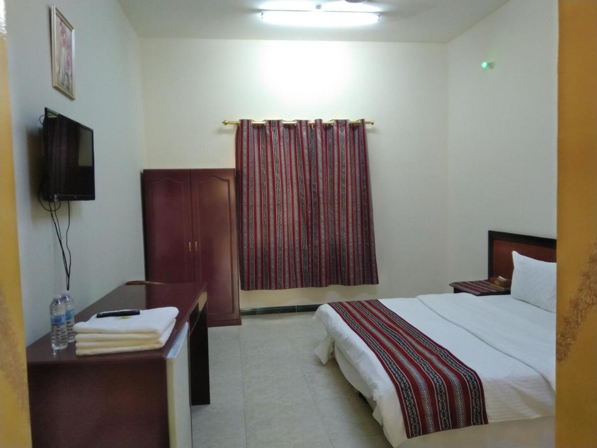 Al Ghazlan Hotel Sinaw Ruddah Esterno foto